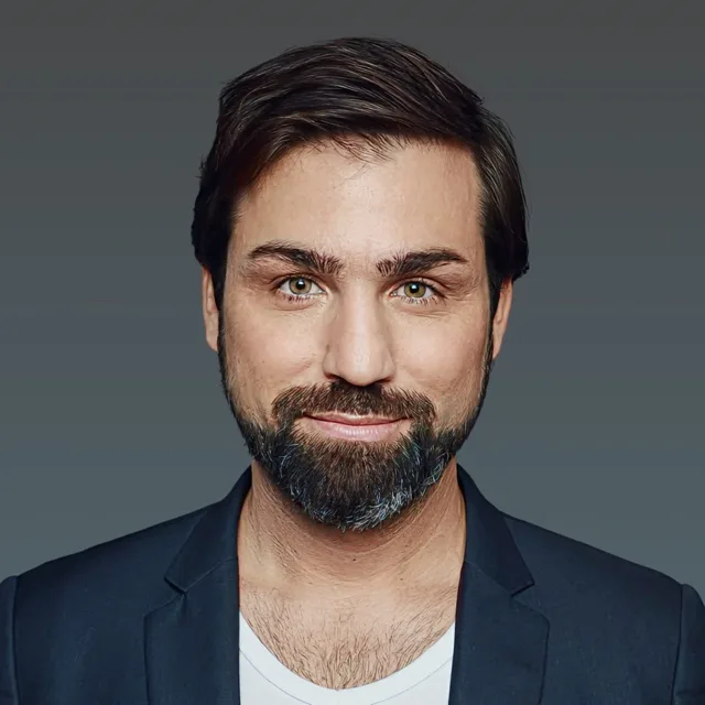 Portrait de Romain Sambarino